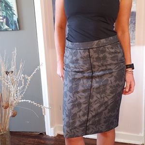 Banana Republic Skirt!!